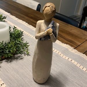 Willow Tree Angel - Hero